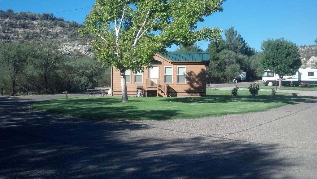 Verde Valley Lawn Cottage 11 Cottonwood Dış mekan fotoğraf